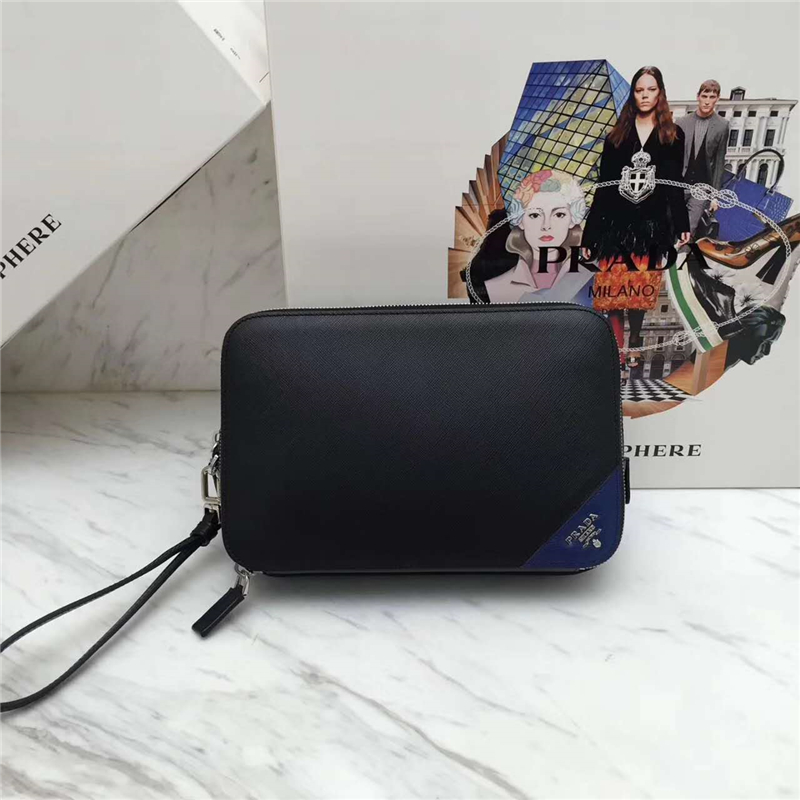 2VF052 Prada普拉達 男士經典升級版 拼角嘜 男士雙拉鏈手抓包 黑包寶藍色標