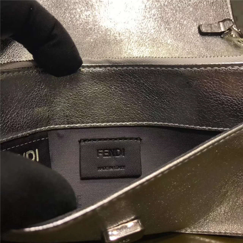 7346 FENDI 芬迪 立體花朵裝飾 柔軟小牛皮 鏈條肩包 銀色