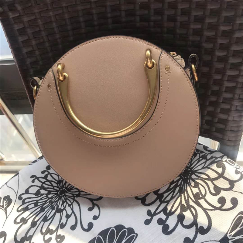 Chloe 蔻依 17秋冬 Pixie手環包 磨砂拼皮 圓形手提包 卡其色