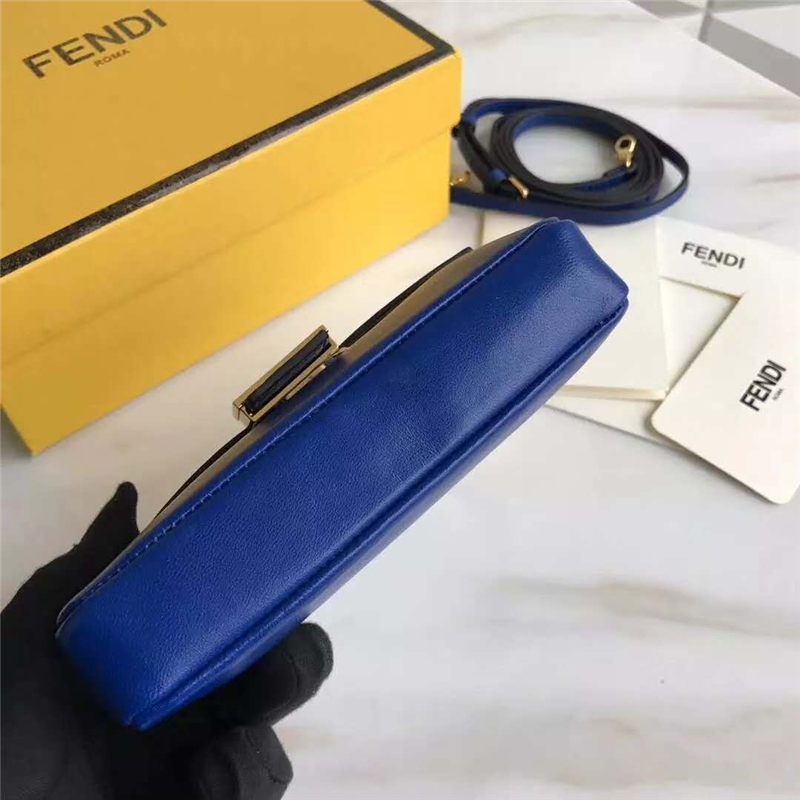 212 FENDI 芬迪 時裝秀MICRO BAGUETTE 翻蓋雙F 鏈條 手提斜挎包 藍色