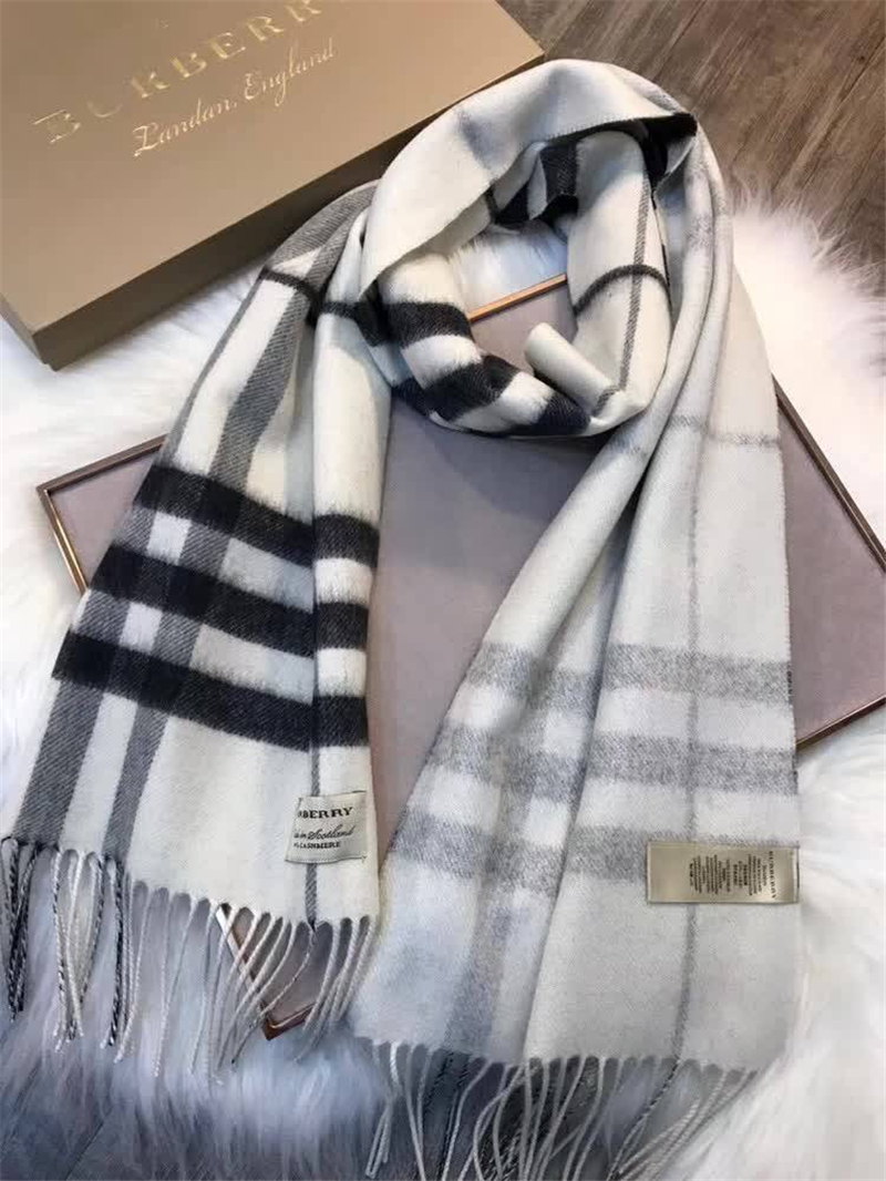 Burberry 巴寶莉 17年最新款 雙面兩用 金屬感格紋 羊絨圍巾 奶白色