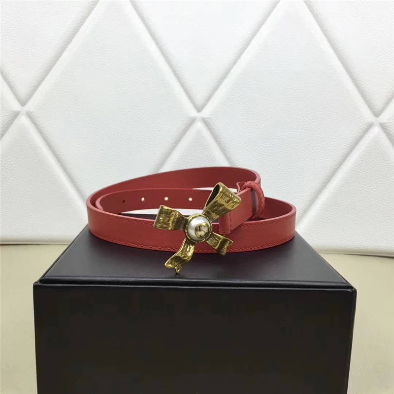 2008114899 Gucci 2017年新款 牛皮 金屬蝴蝶結飾釘 雙G帶扣 女式皮帶 紅色