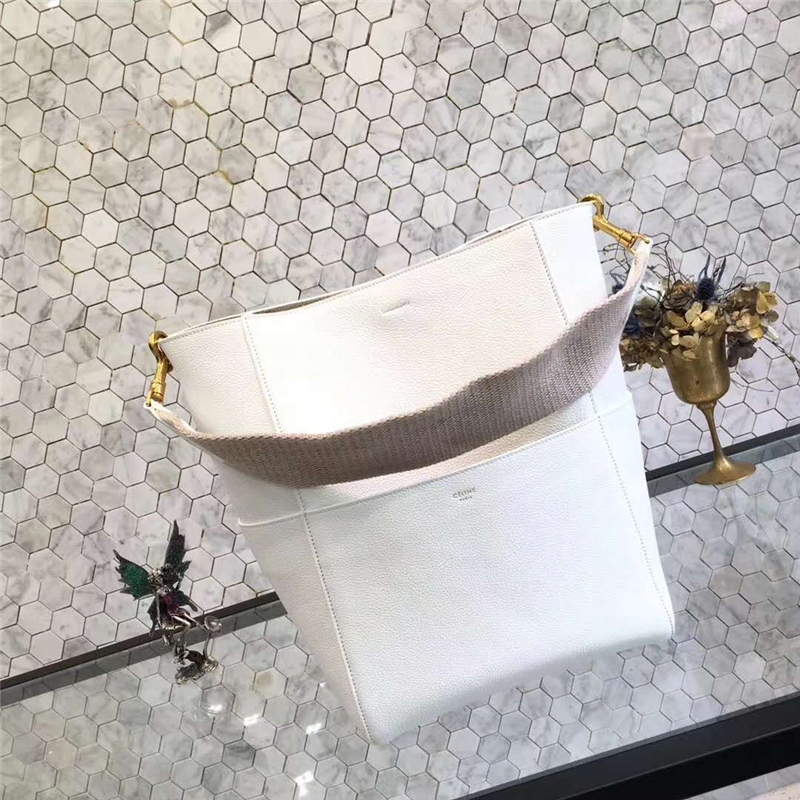 Celine 賽琳 Seau Sangle 小牛皮 寬肩帶 Sangle水桶包 白色