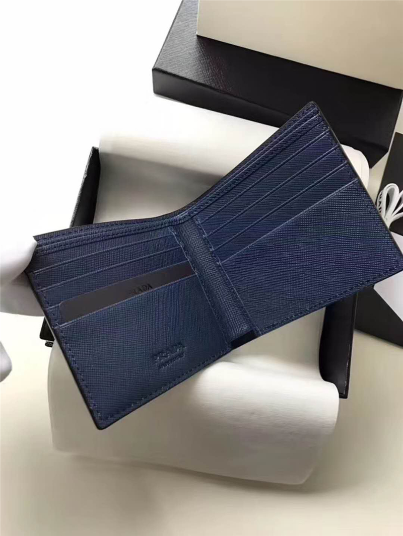 2MO513 Prada普拉達 Saffiano皮革 嵌花裝飾 三色拼 雙折短 黑拼紅拼藍