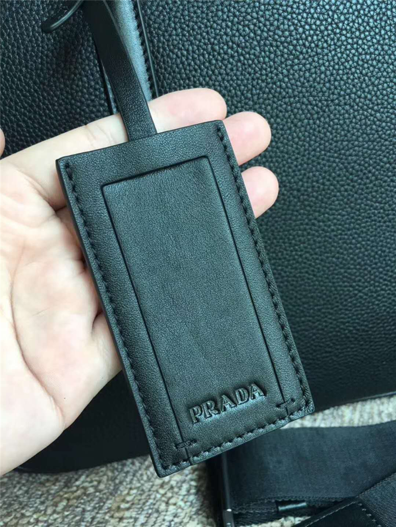 2VE368 Prada普拉達(dá)男包 Prada男士公文包 普拉達(dá)荔枝紋手提包 黑色