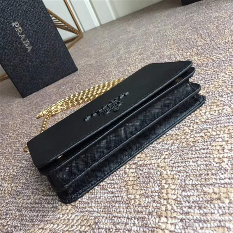 lBP012 Prada普拉達(dá) 春季新款 大嘜字 十字紋牛皮 鏈條包 黑色