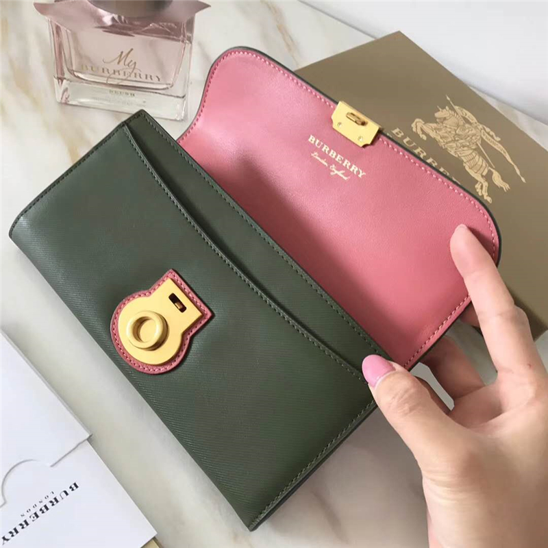 DK88 Burberry錢(qián)包 巴寶莉女包 皮革錢(qián)夾 Trench皮革