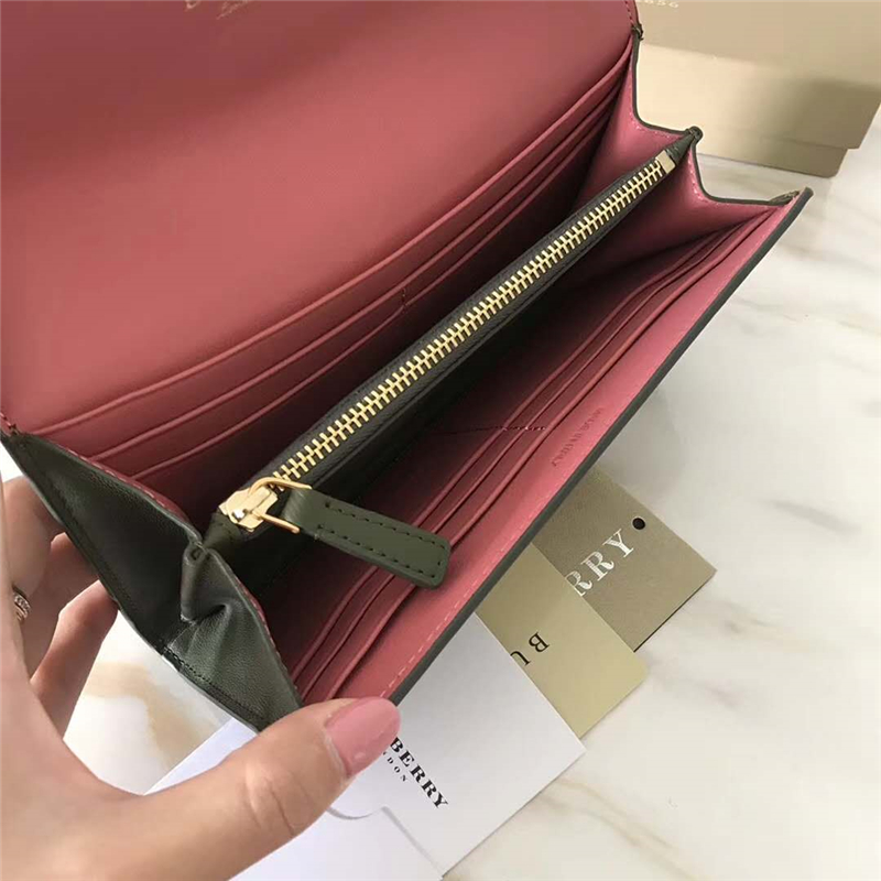 DK88 Burberry錢(qián)包 巴寶莉女包 皮革錢(qián)夾 Trench皮革