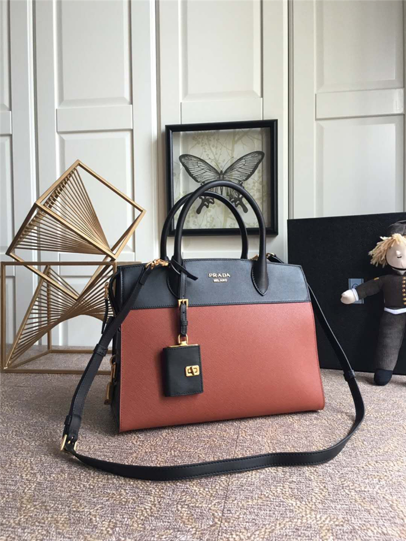 lBA047 Prada普拉達(dá) 小牛皮 拼色拼皮 手提肩包 紫檀