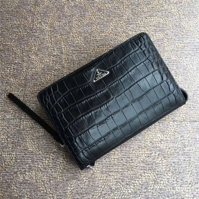 2VF001 Prada普拉達(dá) 鱷魚紋牛皮 拉鏈 立體手拿包 黑色角嘜