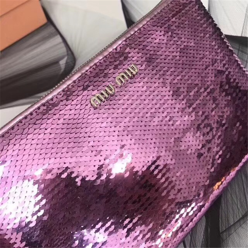 5NH81C MIUMIU專柜新款 手工珠刺繡 亮片單肩手拿包 粉紫