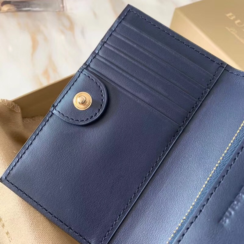 Burberry巴寶莉 全皮壓花徽章 雙折中長款 拼色錢夾 酒紅拼藍