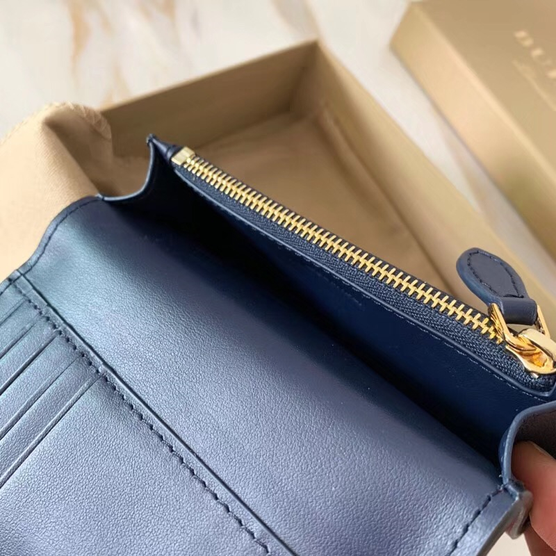 Burberry巴寶莉 全皮壓花徽章 雙折中長款 拼色錢夾 酒紅拼藍