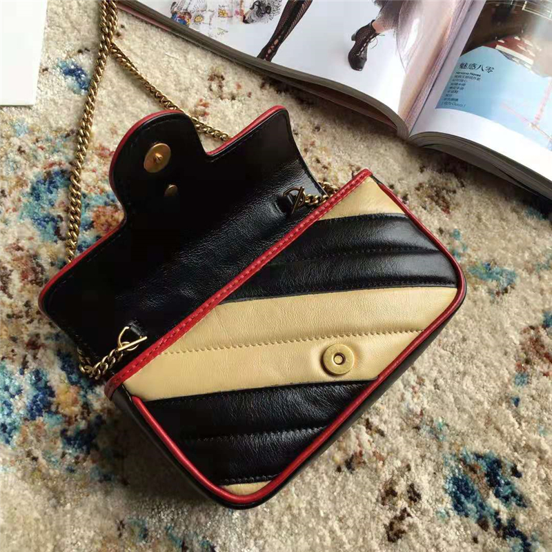 574969 Gucci手袋 GG Marmont 絎縫皮革斜紋 Gucci超迷你手袋 米配黑