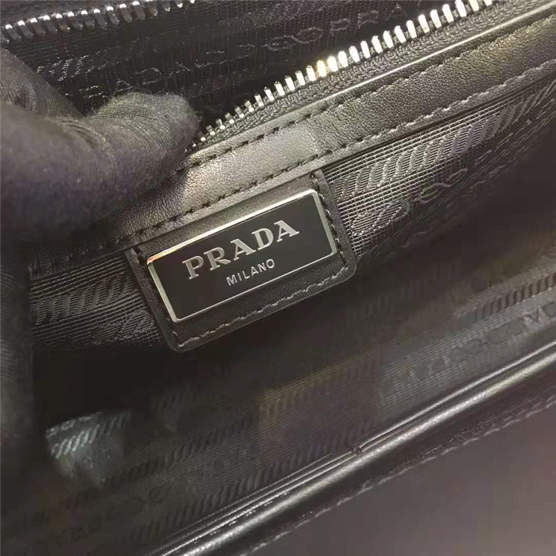 2VF056 Prada男款手包 Saffiano十字紋牛皮 三角徽標 普拉達手拿包 深藍色