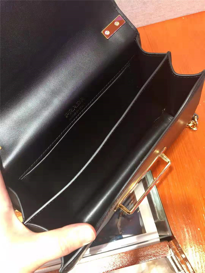 1BD184 Prada Sidonie女包 普拉達手袋 小牛皮 普拉達鏈條包 黑色