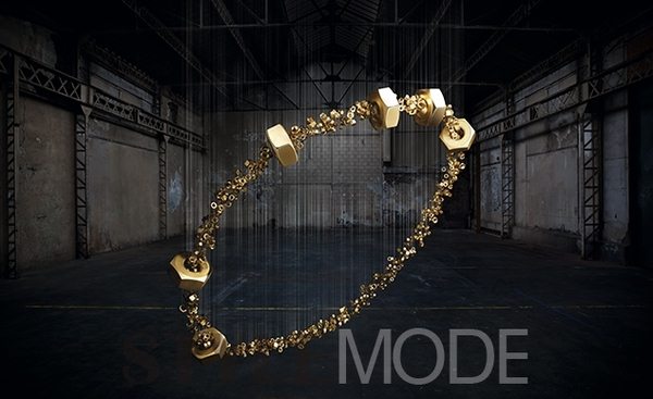 圖青年藝術家、攝影師Cerise Doucède以Juste un Clou及écrou de Cartier手鐲為靈感創作的視覺藝術作品。