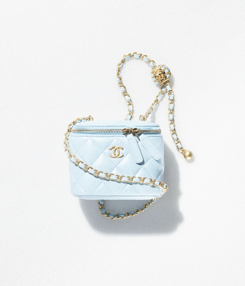 CHANEL Small Vanity With Chain