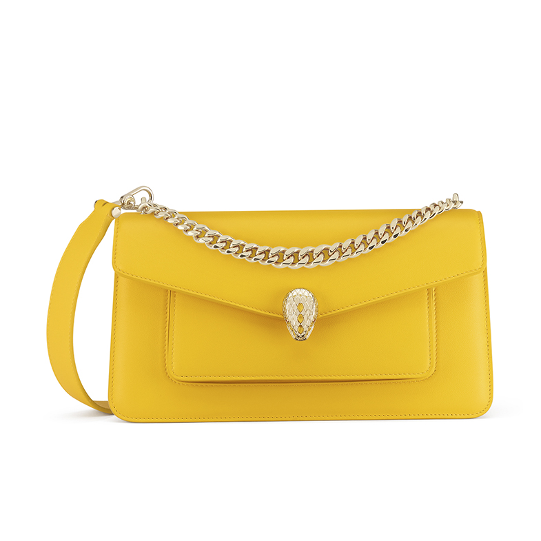 Bvlgari 2022秋冬Top5美包搶先看!蛇頭包、半月包、枕頭包...邵雨薇最愛是它!-2