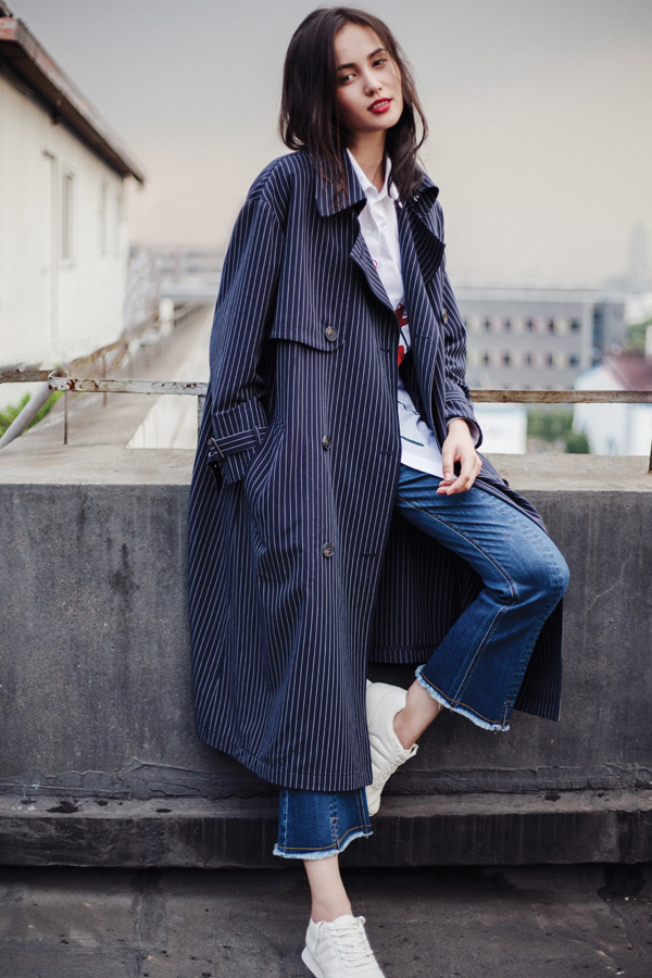 一件風衣演繹與生俱來的法式優雅