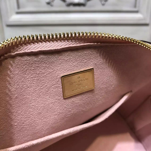 Alma bb新出四葉草立體花朵貝殼包美翻了